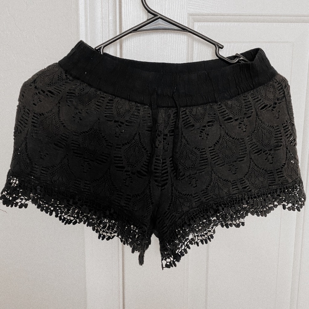 Arizona Jean Co Black Lace Shorts